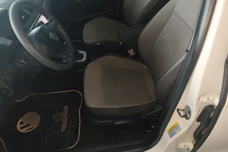 Used Volkswagen Gran Lavida 2013 1.6L Automatic Fashion Model
