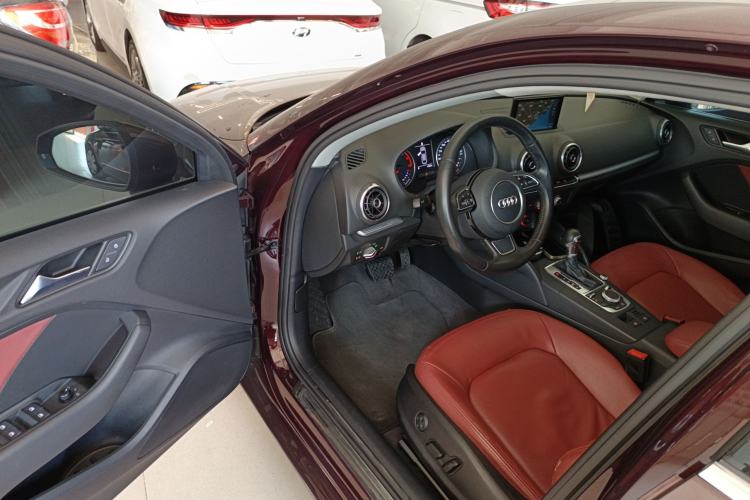 Used Audi A3 2016 Limousine 35 TFSI Prestige Edition
