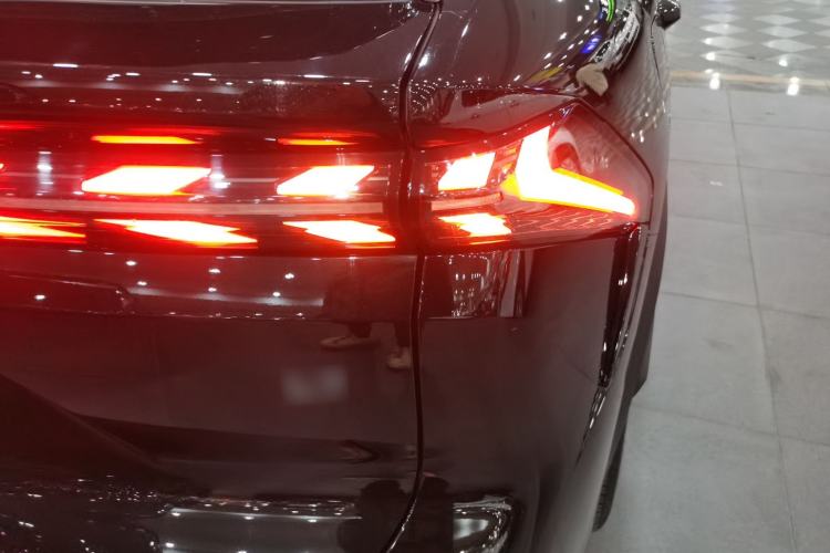 Used  L7 2023 1.5T 115 km Starship