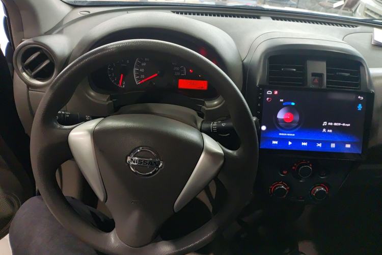 Used Nissan Sunny 2015 1.5XE Manual Comfort Edition
