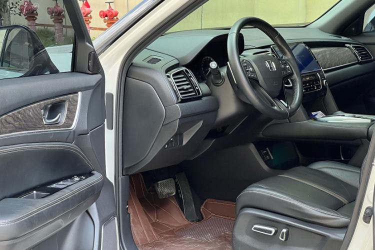 Used Honda UR-V 2020 370TURBO Two-Wheel Drive Luxury Edition
