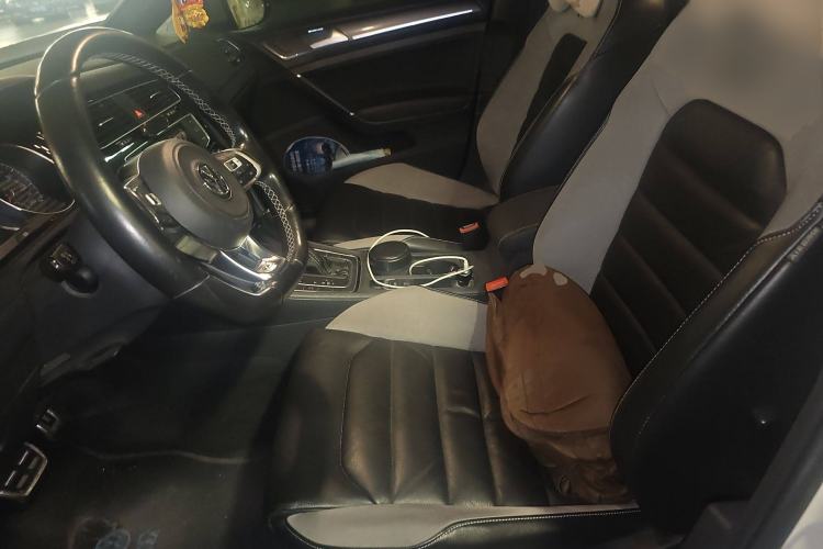 Used Volkswagen Golf 2016 1.4TSI Automatic R-Line
