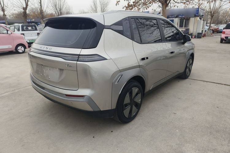 Used AION Y 2023 Younger
