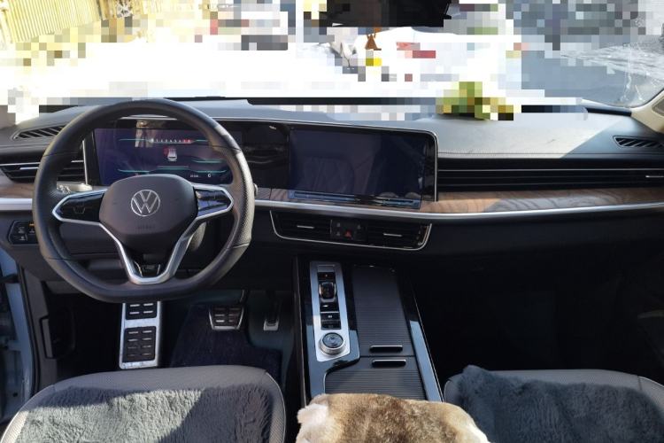 Used Volkswagen Tavendor 2023 380TSI Four-Wheel Drive R-Line First Edition