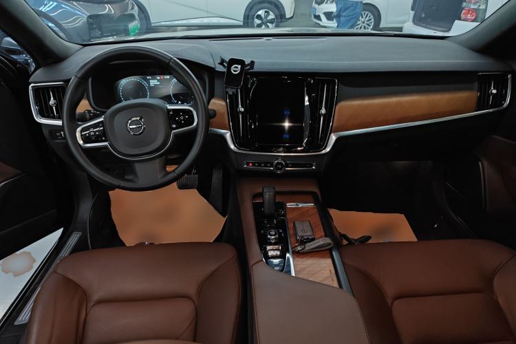 Used Volvo S90 2021 B5 Zhiyi Luxury Edition
