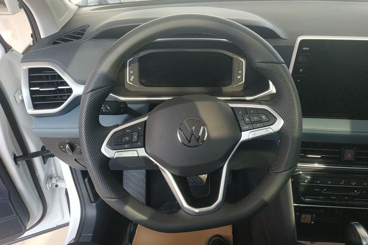 Used Volkswagen Tharu 2024 300TSI Two-Wheel-Drive Moon Luxury Edition