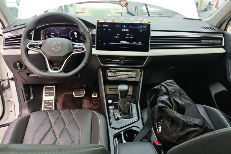 Used Volkswagen Tiguan L 2023 330TSI Automatic Two-Wheel Drive R-Line Enjoyment Edition
