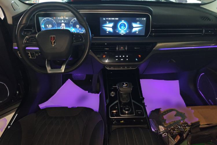 Used Hongqi HS5 2022 Facelifted Version 2.0T Smart Connect Flagship All-Wheel-Drive Edition