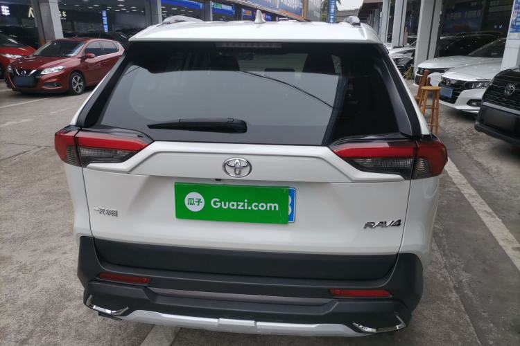 Used Toyota RAV4 2020 2.0L CVT Two-Wheel Drive Fashion Edition
