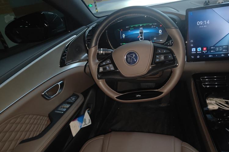 Used BYD Han 2024 DM-i Glory Edition 121KM Prestige Model
