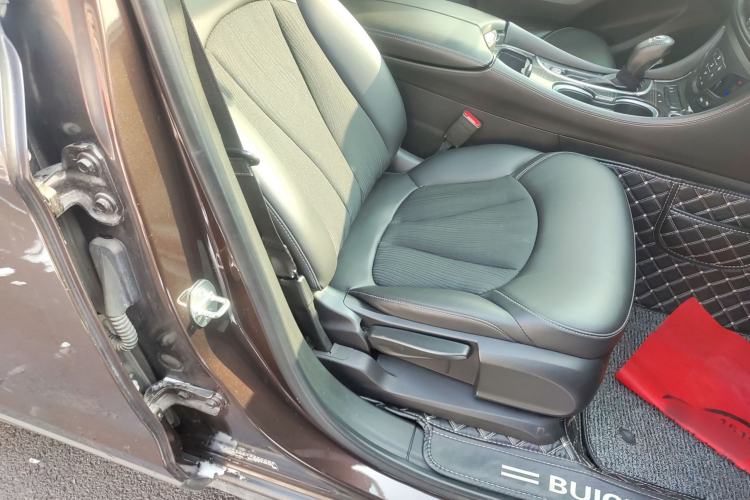 Used Buick Envision 2020 20T Two-Wheel Drive Leading Version