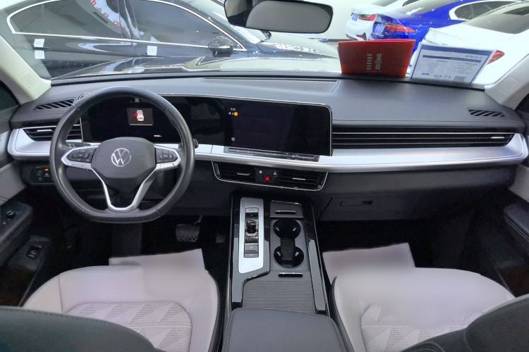 Used Volkswagen Talagon 2023 330TSI Luxury Touring Edition
