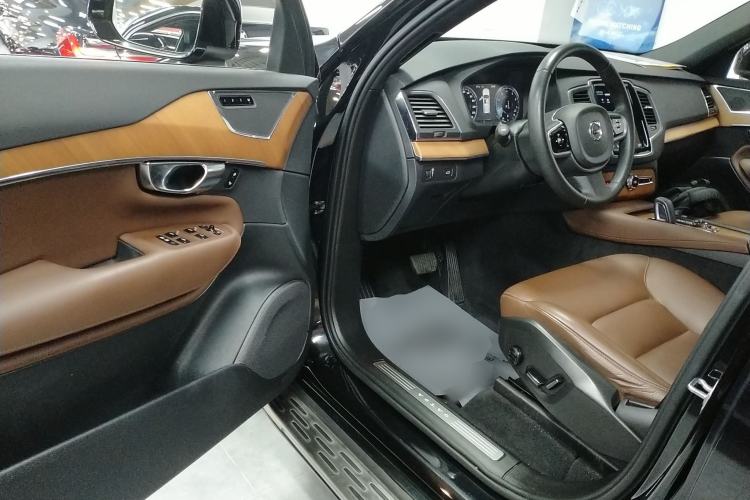 Used Volvo XC90 2021 B5 SmartDrive Luxury Edition 7 Seats