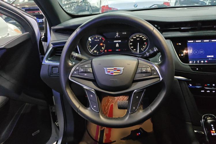 Used Cadillac XT5 2022 2.0T Two-Wheel Drive Luxury Version