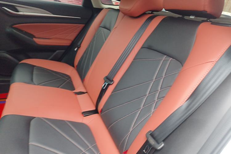 Used Changan Eado 2022 PLUS Blue Whale NE 1.4T GDI DCT Prestige Edition
