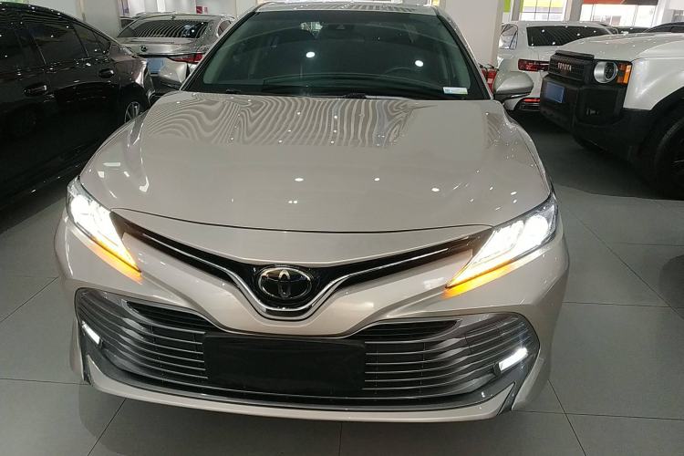 Used Toyota Camry 2019 Revised Version 2.0G Luxury Edition