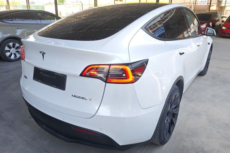 Used Tesla Model Y 2022 Rear-Wheel-Drive Version
