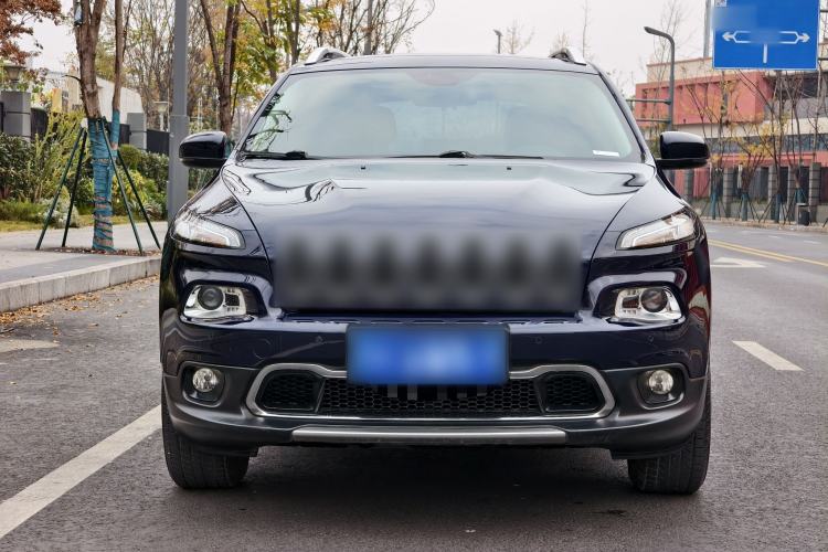 Used  Cherokee 2016 2.4L Professional Smart Version
