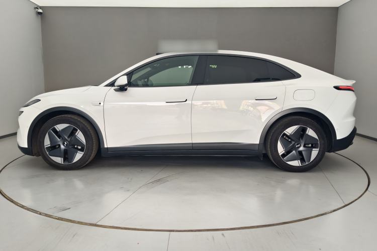 Used ONVO L60 2024 60 kWh Rear-Drive Version