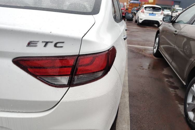 Used Hyundai Celesta 2018 1.6L Automatic GL Enjoyment Version China V Standard
