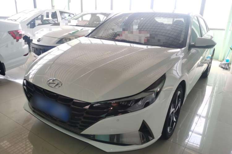 Used Hyundai Elantra 2022 1.5L CVT LUX Prestige Edition
