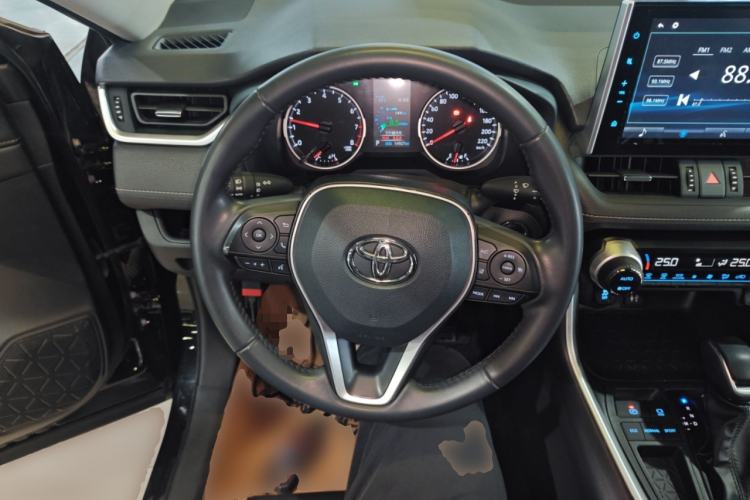 Used Toyota Wildlander 2022 2.0L CVT Two-Wheel Drive Luxury PLUS Edition