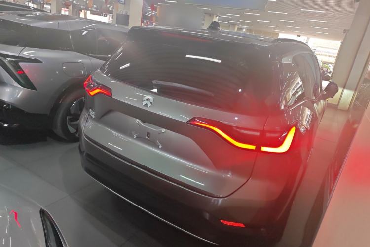 Used Nio ES8 2018 355 km Base Version 7-Seater Edition
