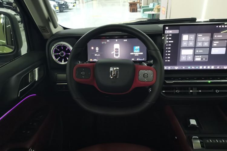 Used Tank 300 2025 2.0T Conqueror