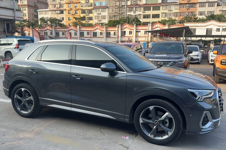 Used Audi Q3 2022 35 TFSI Fashion Dynamic Model