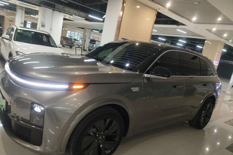 Used Li Auto L7 2023 Air model
