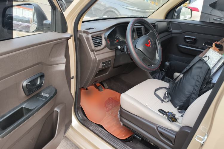 Used Wuling Hongguang V 2022 1.5L Jingqu Edition Electric-Assist LAR
