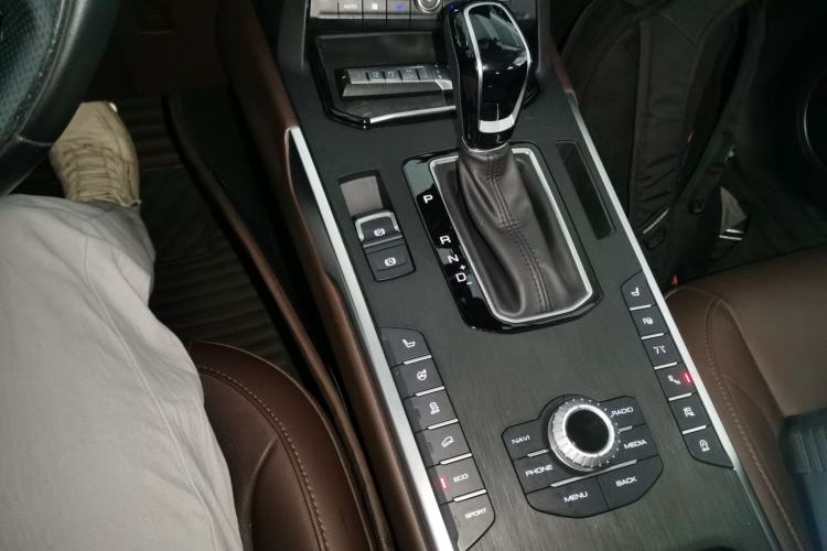 Used Wey VV5 2017 2.0T Flagship Edition
