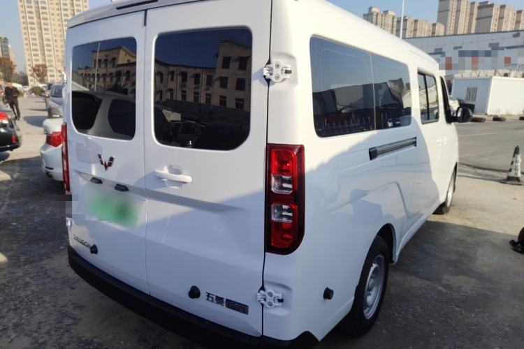 Used Wuling Yangguang 
