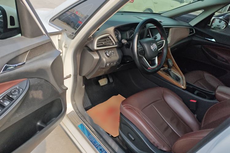 Used Buick GL6 2019 18T 6-Seater Connected Luxury Version China VI Standard
