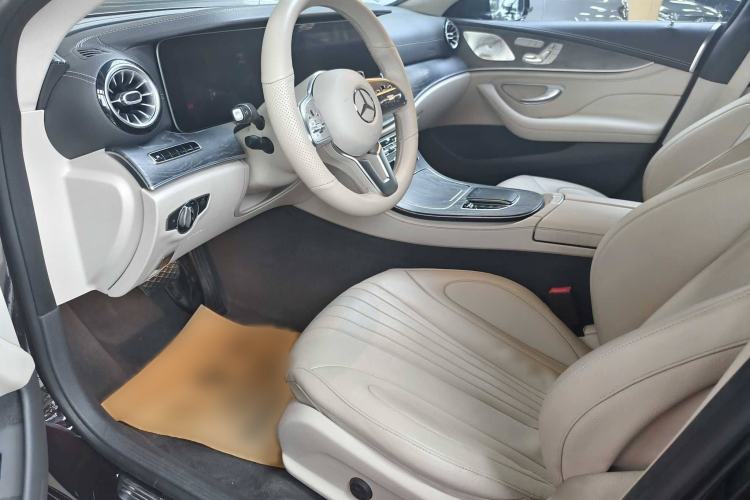 Used Mercedes-Benz CLS 2018 CLS 300 Dynamic Edition
