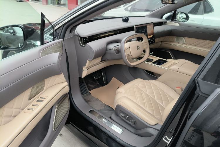 Used Nio ET9 2025 100kWh Signature Edition
