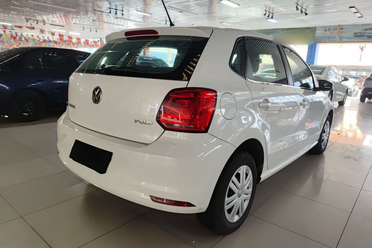 Used Volkswagen Polo 2016 1.4L Manual Fashion Model