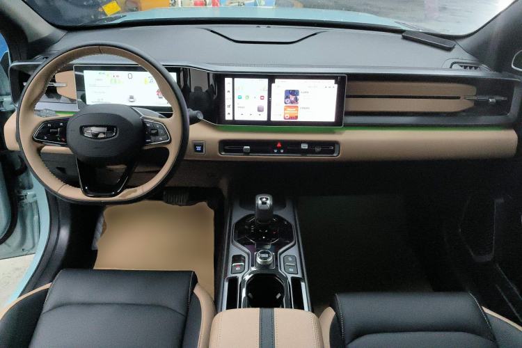 Used Geely Auto icon 2023 1.5TD Chocolate Smoothie Edition
