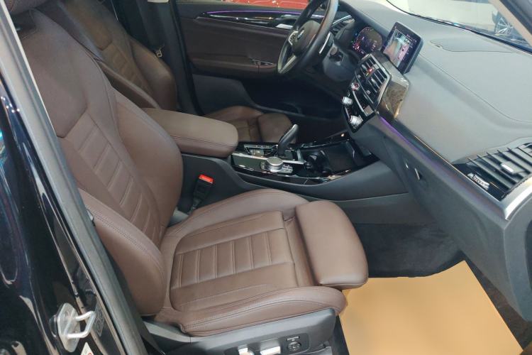 Used BMW X3 2021 xDrive30i Luxury Model with M Sport Package
