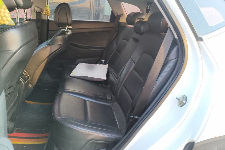 Used Hyundai Tucson 2018 1.6T Dual-Clutch Two-Wheel Drive 15th Anniversary Special Edition