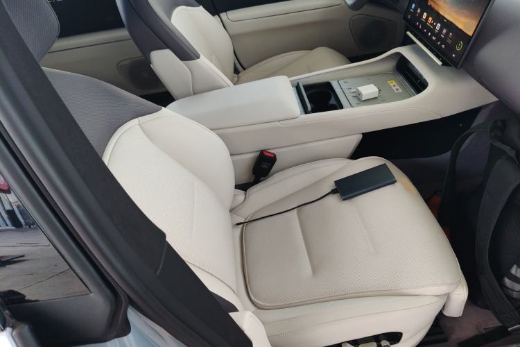 Used  12 2025 Master All-Electric Four-Wheel Drive
