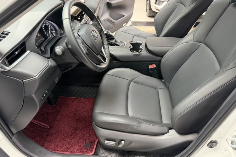 Used Toyota Venza 2023 2.0L CVT Two-Wheel Drive Luxury Edition
