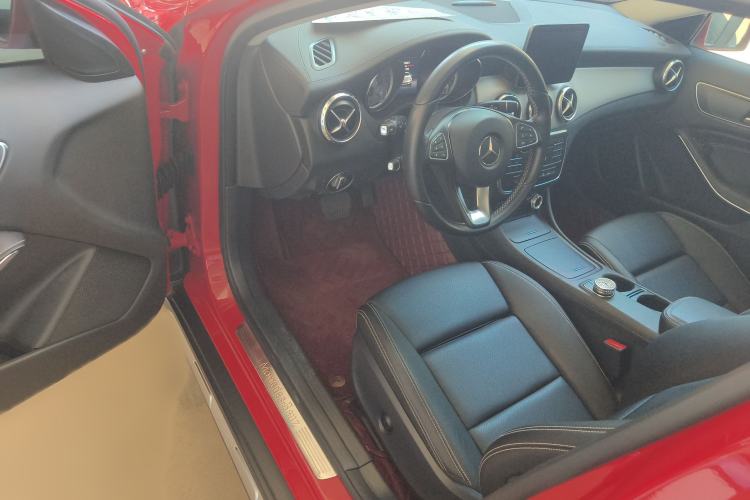 Used Mercedes-Benz GLA 2016 GLA 200 Fashion Model