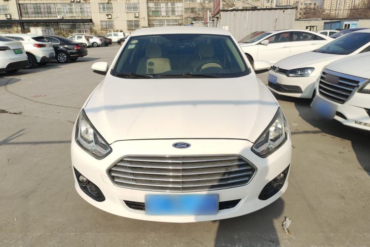 Used Ford Escort 2015 1.5L Manual Comfort Model
