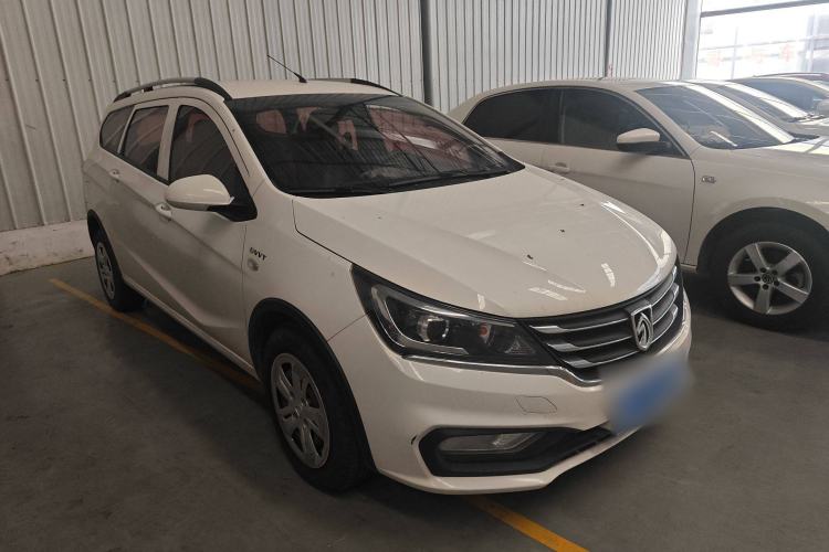 Used Baojun 310W 2017 1.5L Manual Comfort Version China VI Emission Standard

