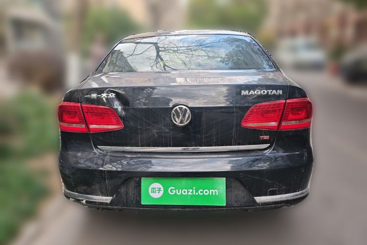 Used Volkswagen Magotan 2015 2.0 TSI Prestige Model
