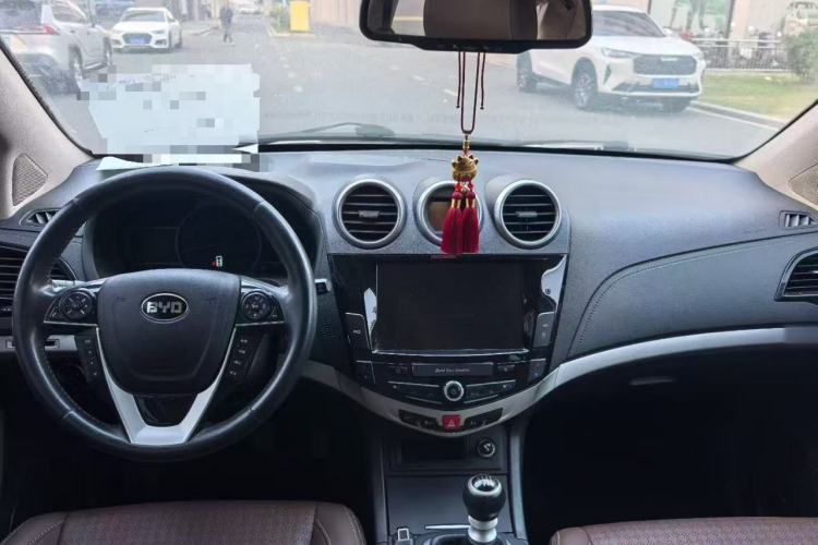 Used BYD S7 2016 1.5T Manual Luxury Edition
