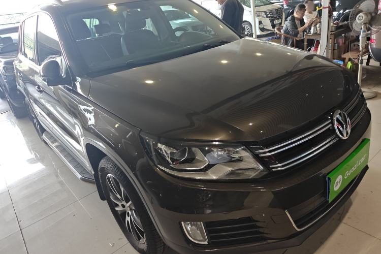 Used Volkswagen Tiguan 2015 2.0 TSI Automatic All-Wheel Drive Luxury Edition
