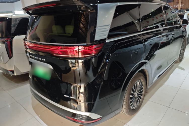 Used Denza D9 2022 DM-i 970 Four-Wheel Drive Flagship Model