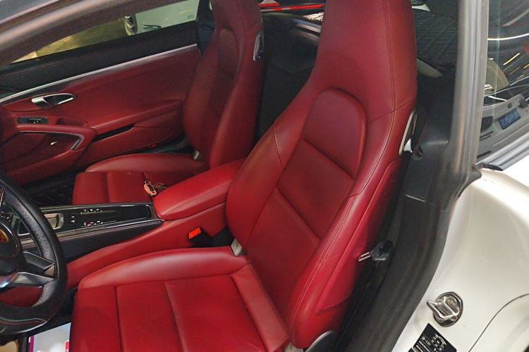 Used Porsche 718 2020 Cayman 2.0T
